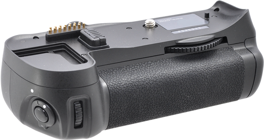 Pro series Multi-Power Battery Grip For Nikon D7100 / D7200