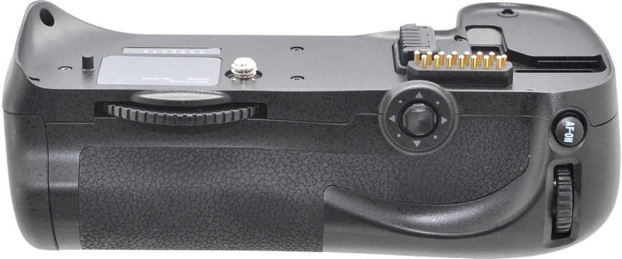Pro series Multi-Power Battery Grip For Nikon D300/D300s/D700